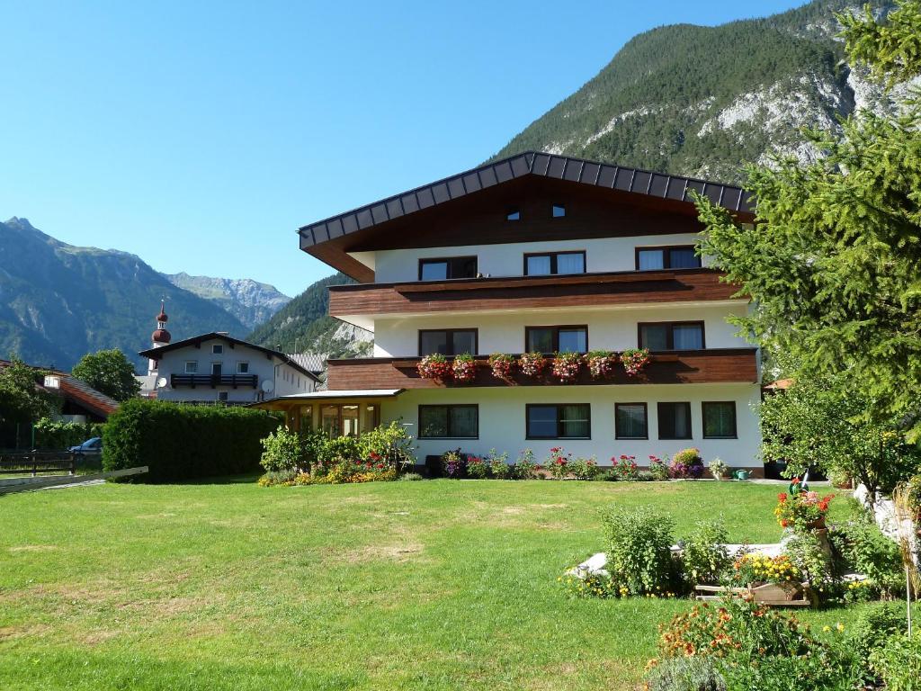 Gastehaus Frischhut Otel Nassereith Dış mekan fotoğraf