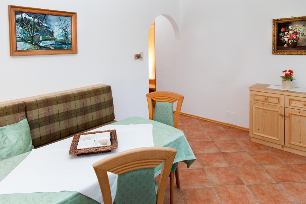 Gastehaus Frischhut Otel Nassereith Dış mekan fotoğraf